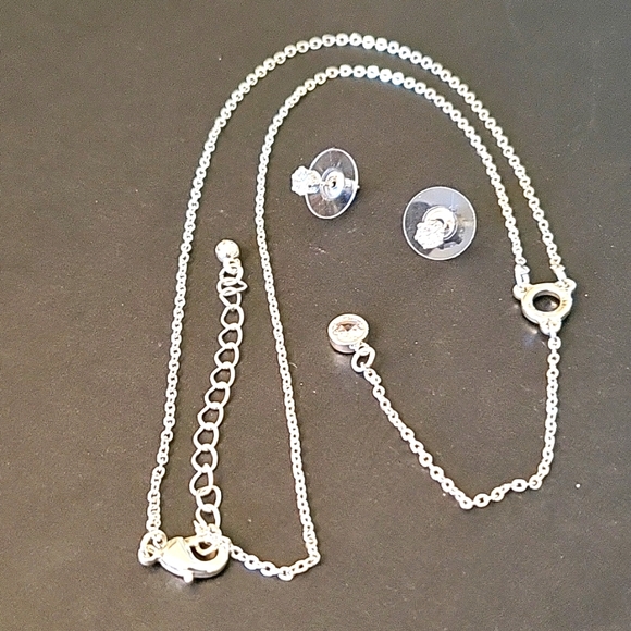 NEW Dainty Silver-tone & Cubic Zirconia Dangle Necklace & Earrings Set! 16" - Picture 4 of 15